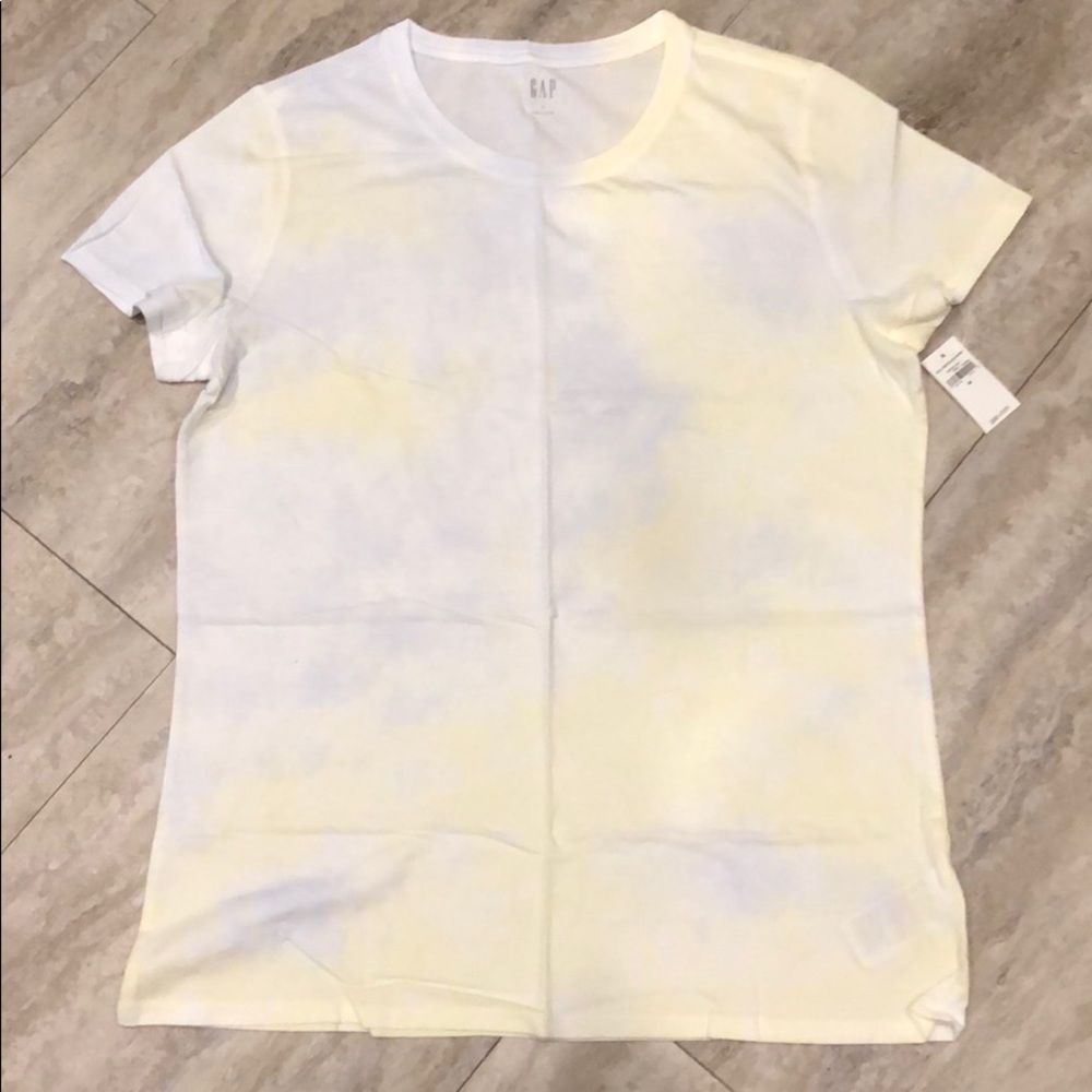 GAP Vintage wash crewneck Tee (NWT)